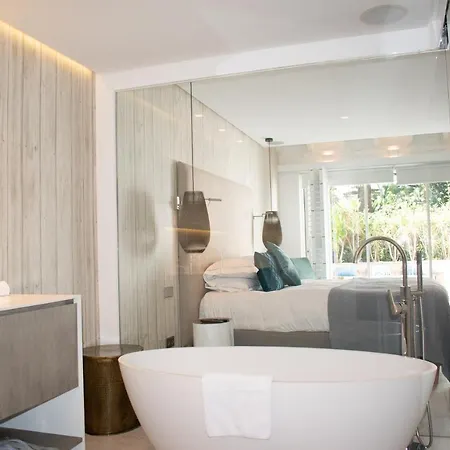 2 Bedroom Luxury Inside Puente Romano Apartament *